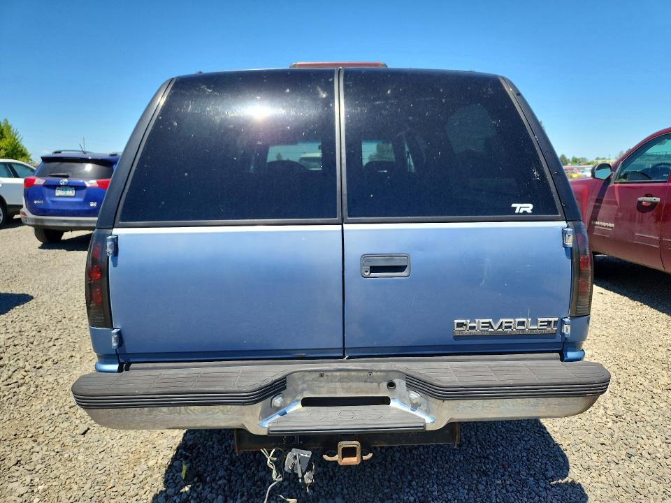 1994 Chevrolet Suburban მანქანა იყიდება აუქციონზე, vin: 1GNFK16K2RJ418643, აუქციონის ნომერი: 55472086