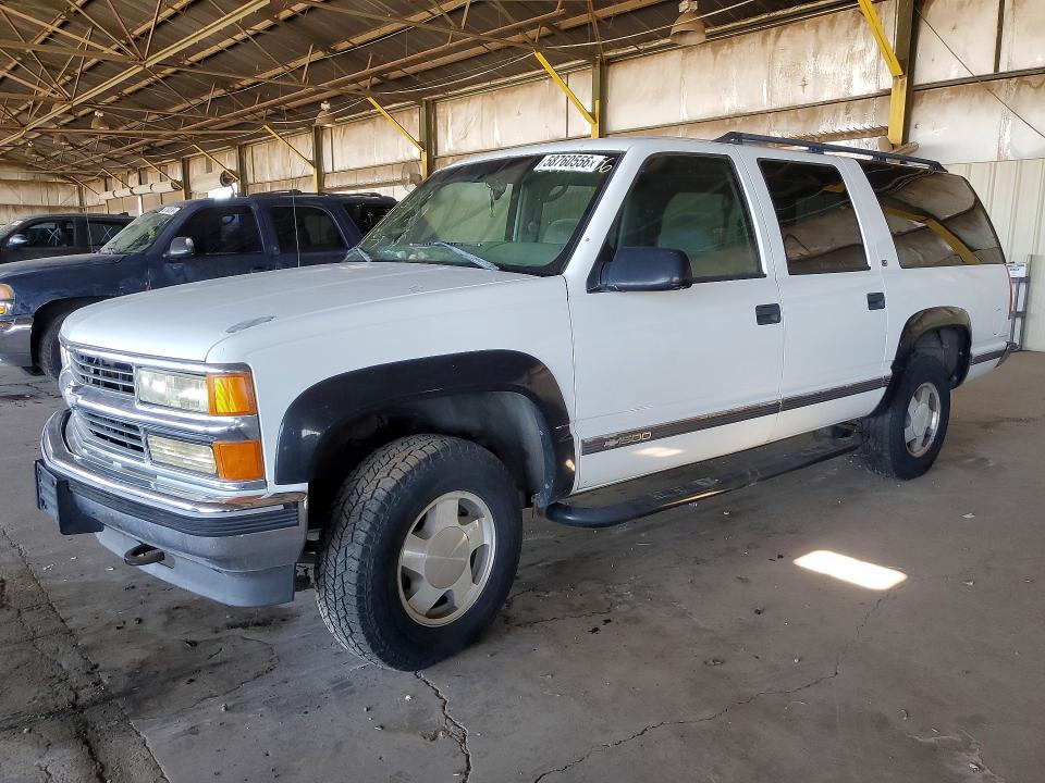 Auction sale of the 1998 Chevrolet Suburban, vin: 3GNFK16RXWG124160, lot number: 58760556