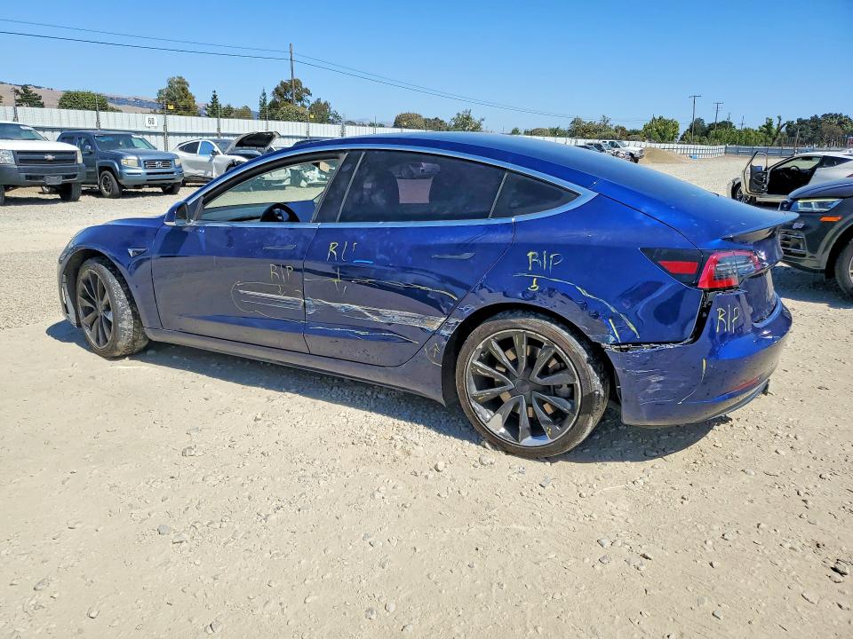 Продажа на аукционе авто 2018 Tesla Model 3, vin: 5YJ3E1EA0JF076522, номер лота: 57001906