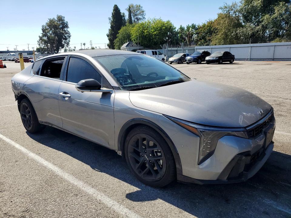 57678656 :رقم المزاد ، 3KPFW4DCXSE090868 vin ، 2025 Kia K4 مزاد بيع