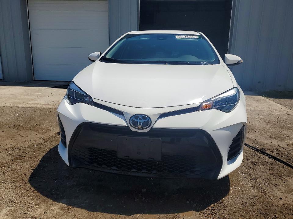 Продажа на аукционе авто 2018 Toyota Corolla, vin: 2T1BURHE6JC031004, номер лота: 55871556