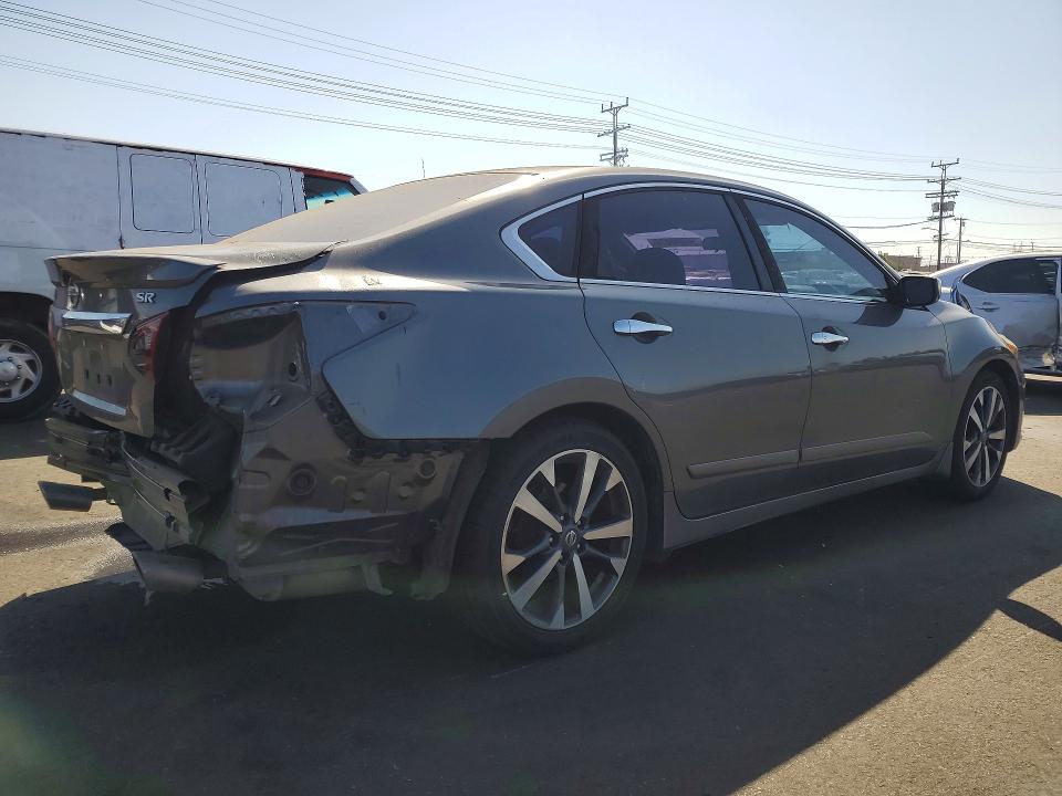 56080426 :رقم المزاد ، 1N4AL3AP9HC148138 vin ، 2017 Nissan Altima مزاد بيع