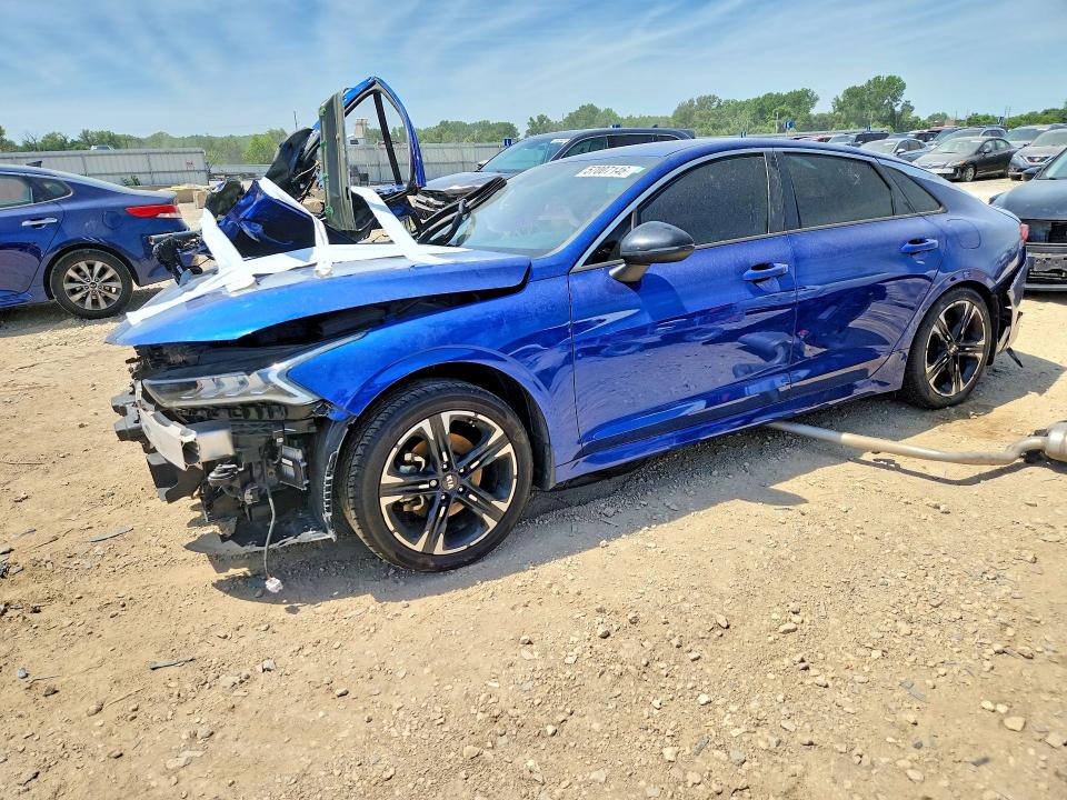 2021 Kia K5 მანქანა იყიდება აუქციონზე, vin: 5XXG64J25MG035769, აუქციონის ნომერი: 57007146