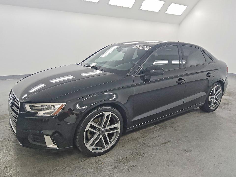 2018 Audi A3 მანქანა იყიდება აუქციონზე, vin: WAUAUGFF7J1042400, აუქციონის ნომერი: 54292616