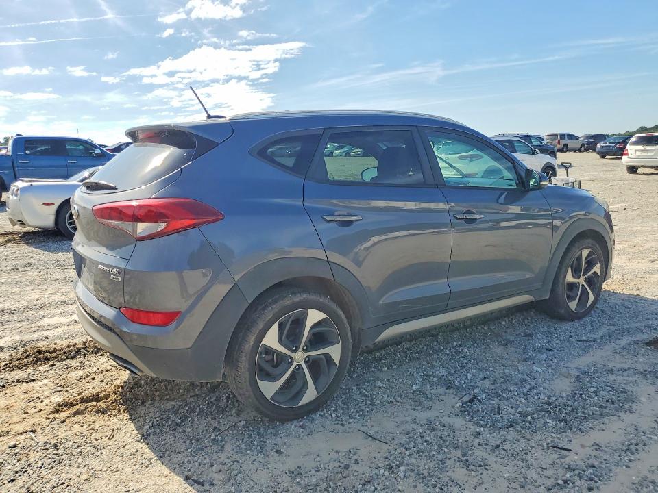2017 Hyundai Tucson მანქანა იყიდება აუქციონზე, vin: KM8J3CA25HU335980, აუქციონის ნომერი: 57689886
