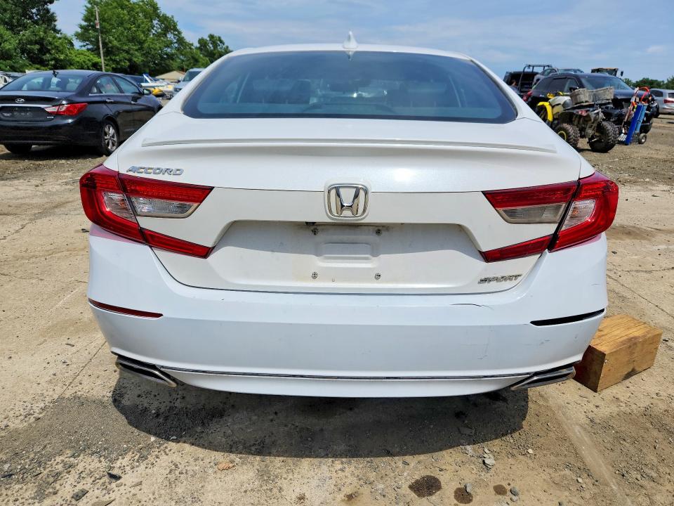 2018 Honda Accord მანქანა იყიდება აუქციონზე, vin: 1HGCV1F34JA267242, აუქციონის ნომერი: 57223426