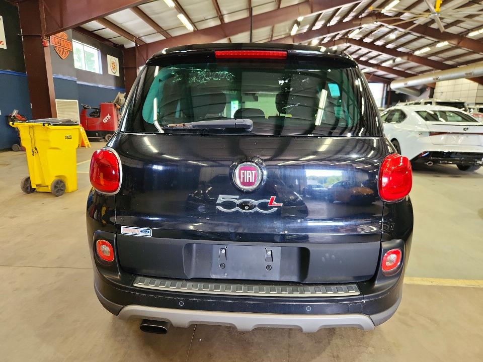 59058466 :رقم المزاد ، ZFBCFADH3EZ010772 vin ، 2014 Fiat 500l مزاد بيع