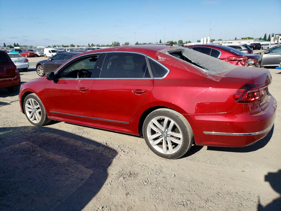 2017 Volkswagen Passat მანქანა იყიდება აუქციონზე, vin: 1VWCT7A36HC064265, აუქციონის ნომერი: 58992786