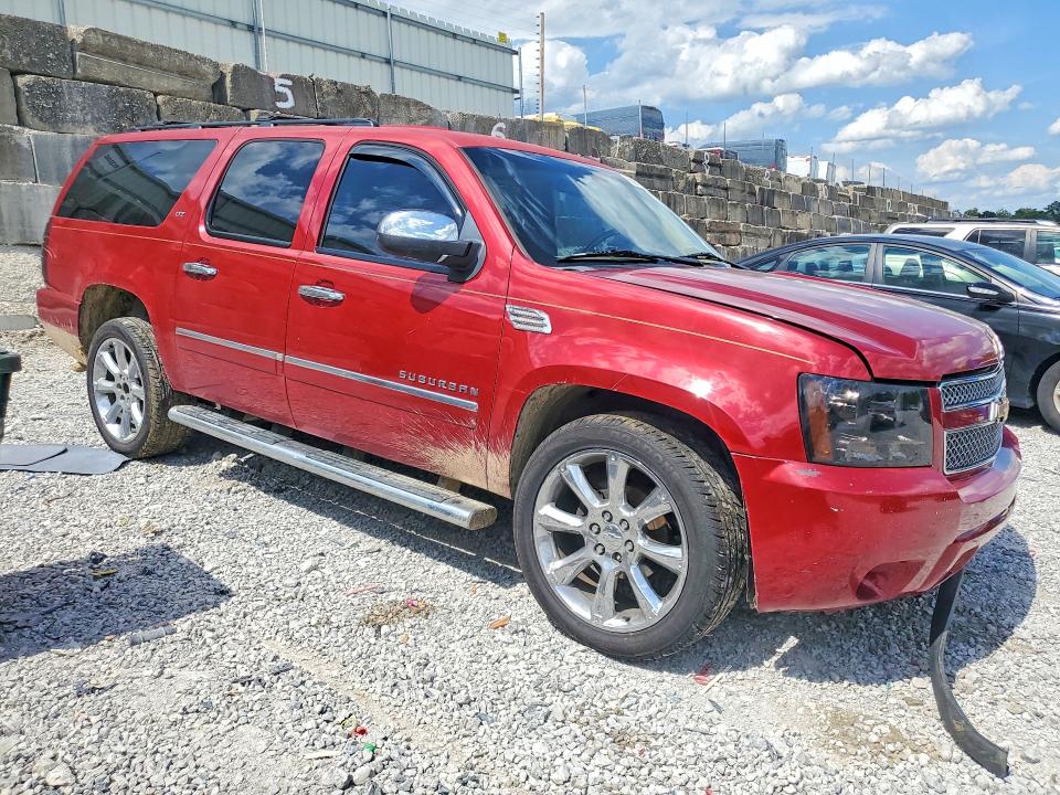 2014 Chevrolet Suburban მანქანა იყიდება აუქციონზე, vin: 1GNSKKE7XER186502, აუქციონის ნომერი: 56607336