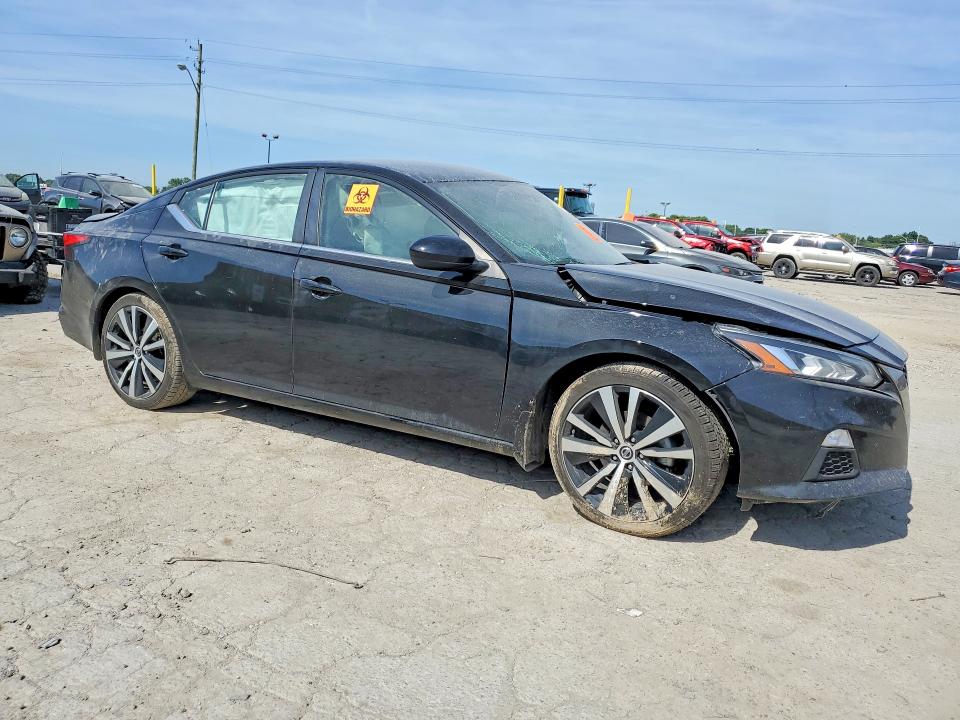 55759126 :رقم المزاد ، 1N4BL4CV9MN331219 vin ، 2021 Nissan Altima مزاد بيع