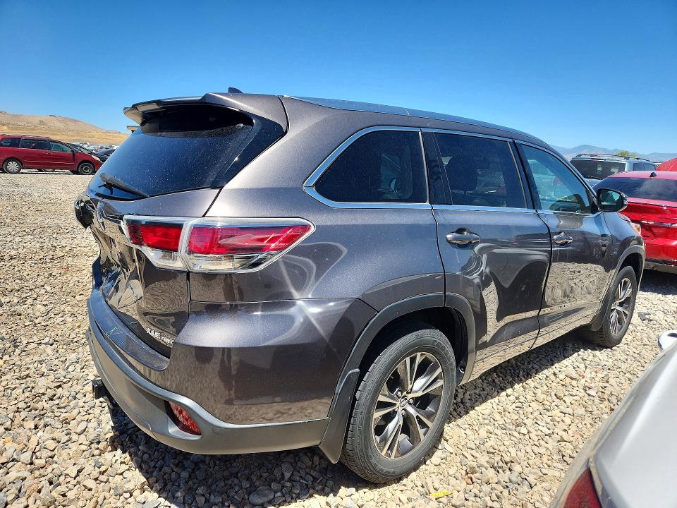 Продаж на аукціоні авто 2016 Toyota Highlander, vin: 5TDJKRFH5GS356001, номер лоту: 57143166