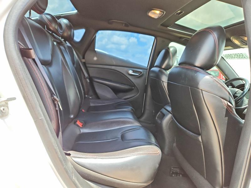 55853896 :رقم المزاد ، 1C3CDFEB2GD584858 vin ، 2016 Dodge Dart مزاد بيع