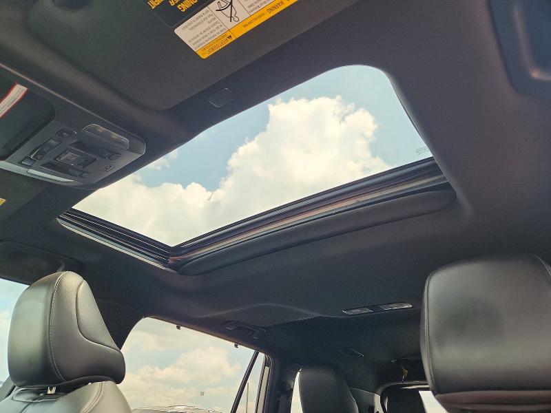 Продажа на аукционе авто 2021 Toyota Highlander, vin: 5TDLZRAH1MS065440, номер лота: 57548316