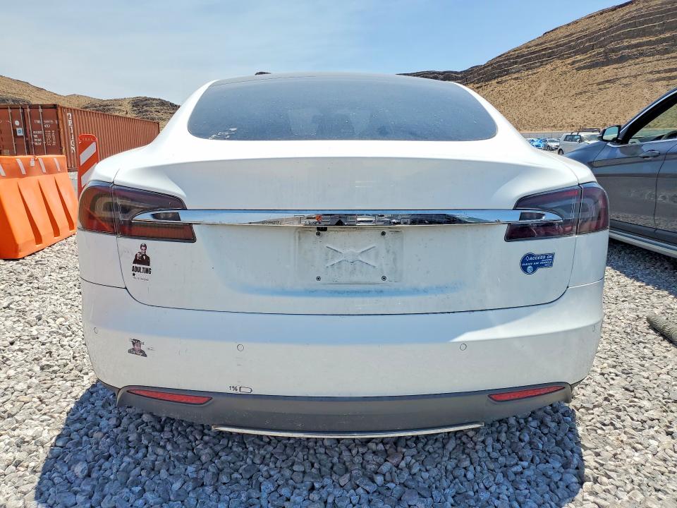 Продаж на аукціоні авто 2015 Tesla Model S, vin: 5YJSA1H22FF096628, номер лоту: 57766946