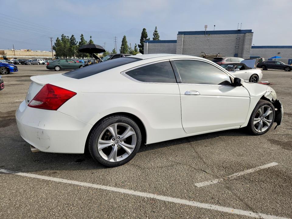 55962966 :رقم المزاد ، 1HGCS2B88BA007492 vin ، 2011 Honda Accord مزاد بيع