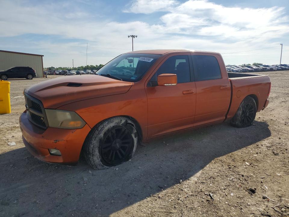 55862086 :رقم المزاد ، 1D7RB1CT1AS169372 vin ، 2010 Dodge Ram 1500 مزاد بيع