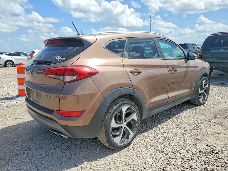 2016 Hyundai Tucson მანქანა იყიდება აუქციონზე, vin: KM8J33A28GU159330, აუქციონის ნომერი: 56973816