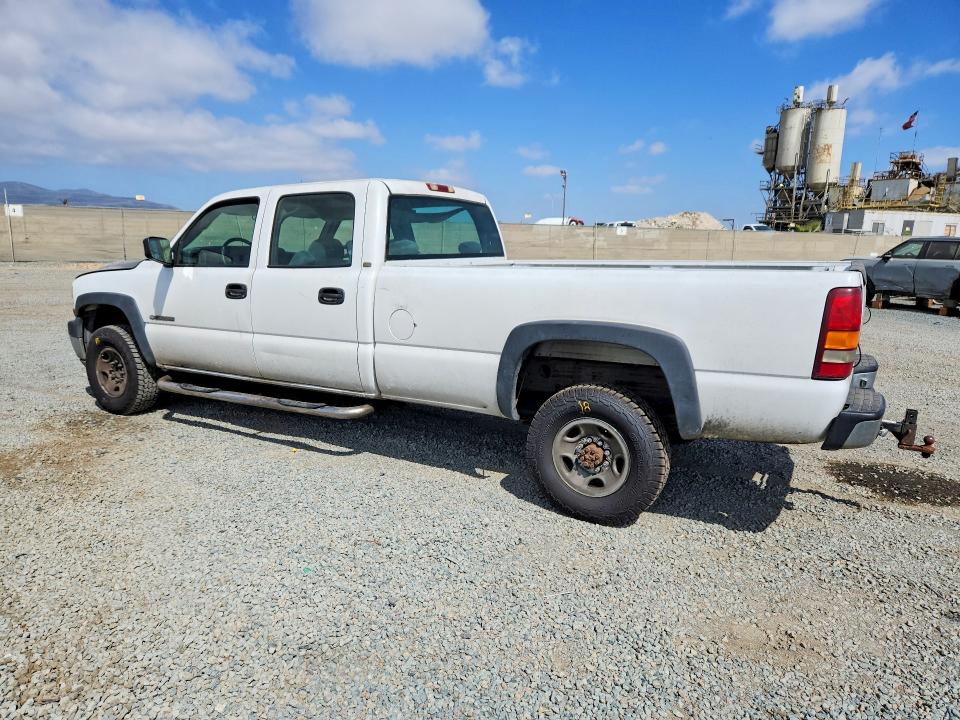 2002 Chevrolet Silverado მანქანა იყიდება აუქციონზე, vin: 1GBHC23U52F105609, აუქციონის ნომერი: 85462455