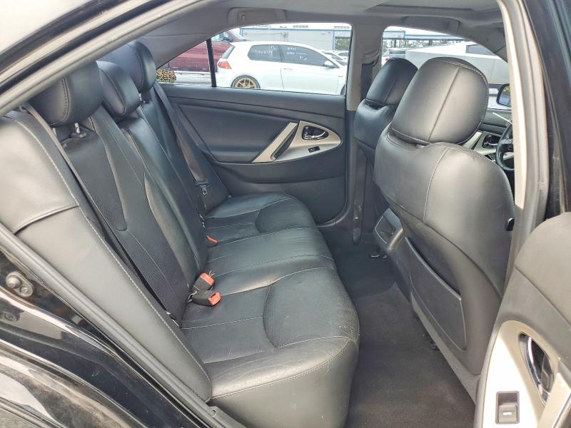 56755776 :رقم المزاد ، 4T1BF3EK3BU690157 vin ، 2011 Toyota Camry مزاد بيع