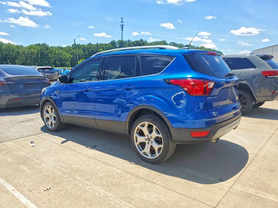 58136706 :رقم المزاد ، 1FMCU0J93KUA26436 vin ، 2019 Ford Escape مزاد بيع