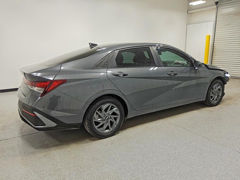 Продаж на аукціоні авто 2024 Hyundai Elantra, vin: KMHLM4DG7RU805673, номер лоту: 57111896