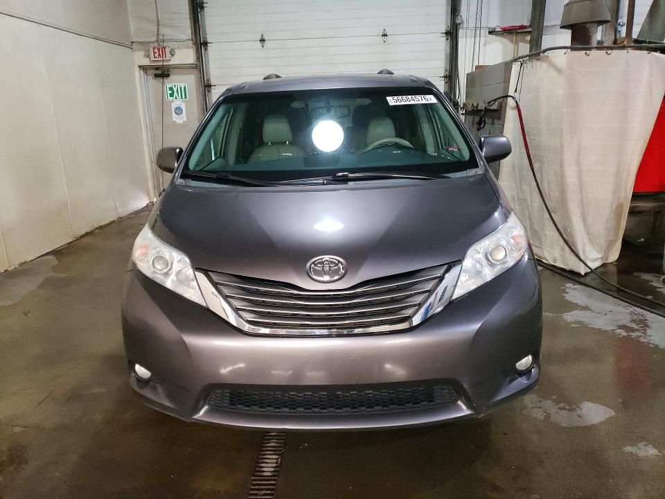 2014 Toyota Sienna მანქანა იყიდება აუქციონზე, vin: 5TDDK3DC6ES092270, აუქციონის ნომერი: 56684576