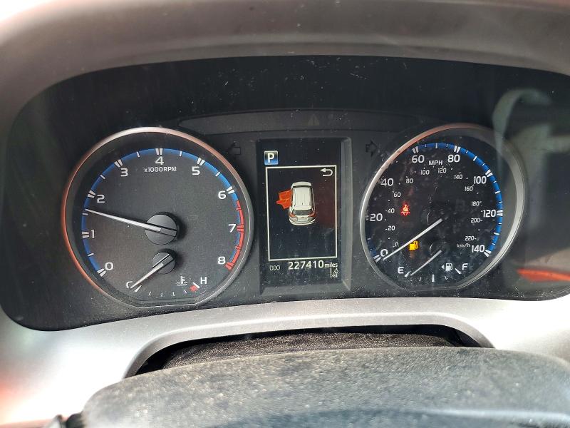 Aukcja sprzedaży 2018 Toyota Rav4, vin: JTMZFREV2JJ197599, numer aukcji: 59104896