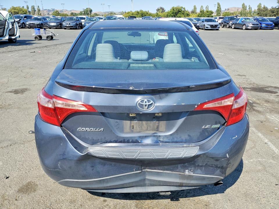 58267016 :رقم المزاد ، 5YFBPRHE0HP687281 vin ، 2017 Toyota Corolla مزاد بيع