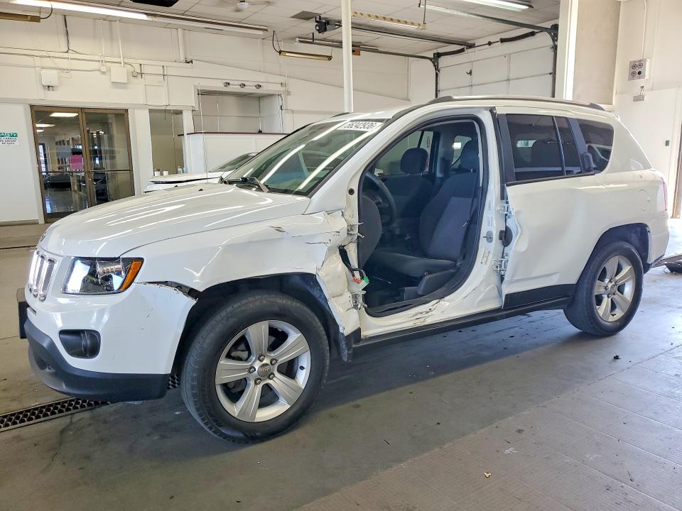 2014 Jeep Compass მანქანა იყიდება აუქციონზე, vin: 1C4NJDBBXED753625, აუქციონის ნომერი: 56242936