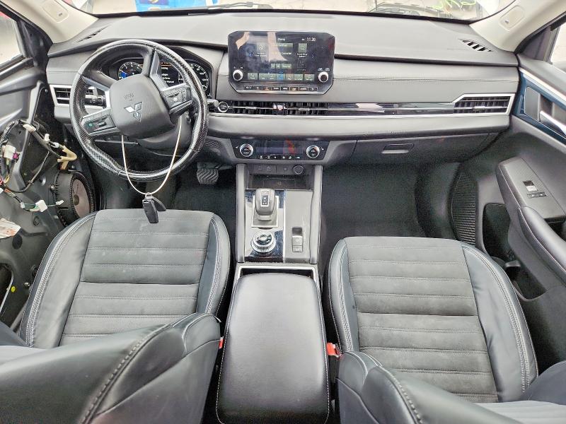 Продажа на аукционе авто 2022 Mitsubishi Outlander, vin: JA4J3UA80NZ010984, номер лота: 57445906
