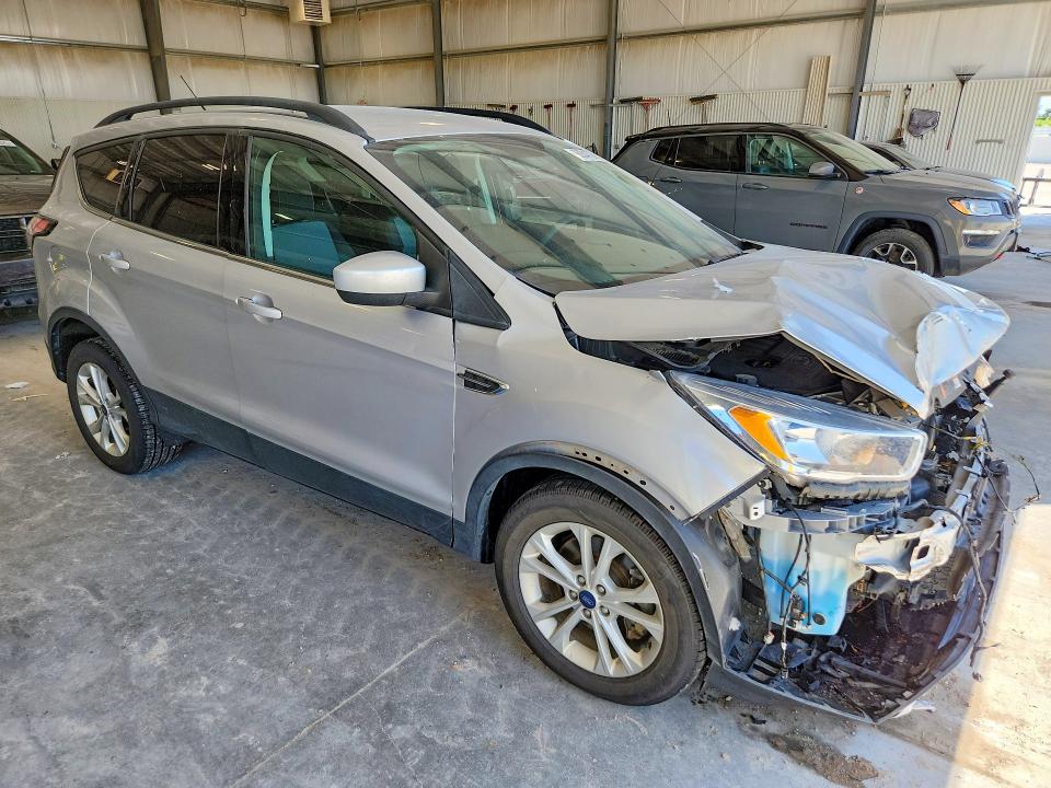 Продаж на аукціоні авто 2018 Ford Escape, vin: 1FMCU9GD6JUC89115, номер лоту: 56834726