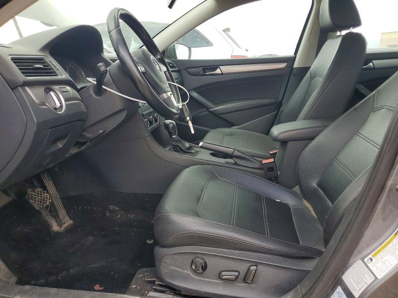 57113276 :رقم المزاد ، 1VWAT7A31FC043764 vin ، 2015 Volkswagen Passat مزاد بيع