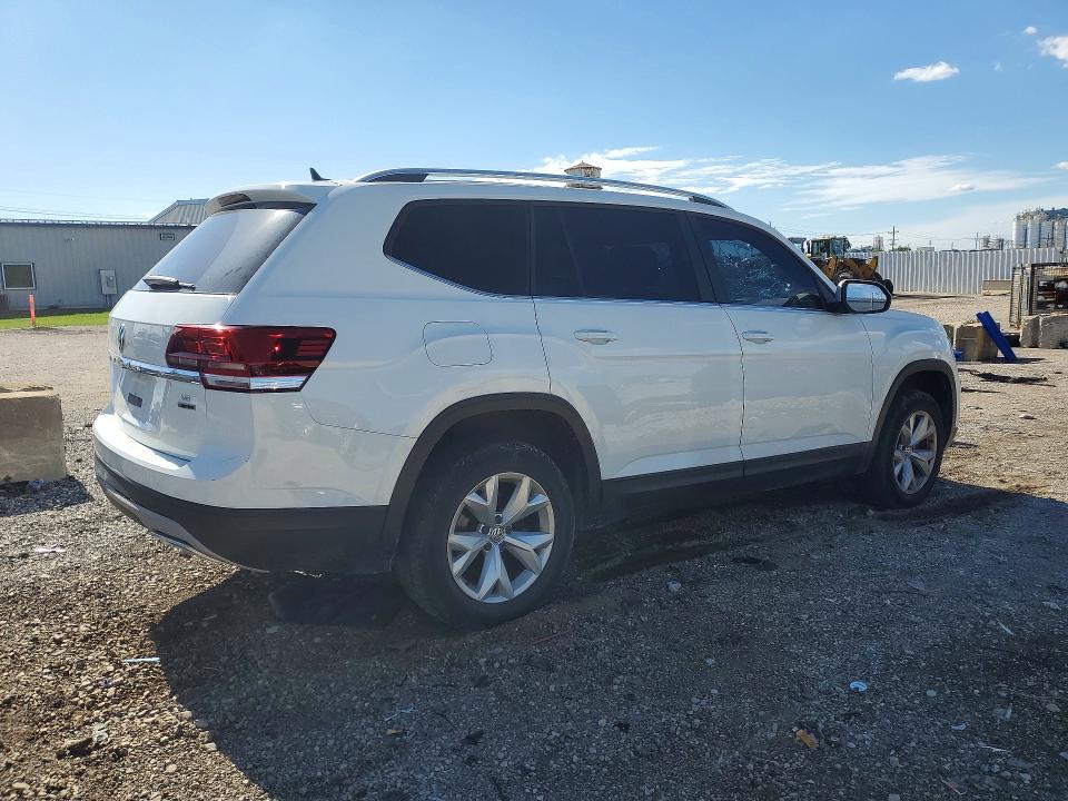 58057986 :رقم المزاد ، 1V2LR2CA7JC586651 vin ، 2018 Volkswagen Atlas مزاد بيع