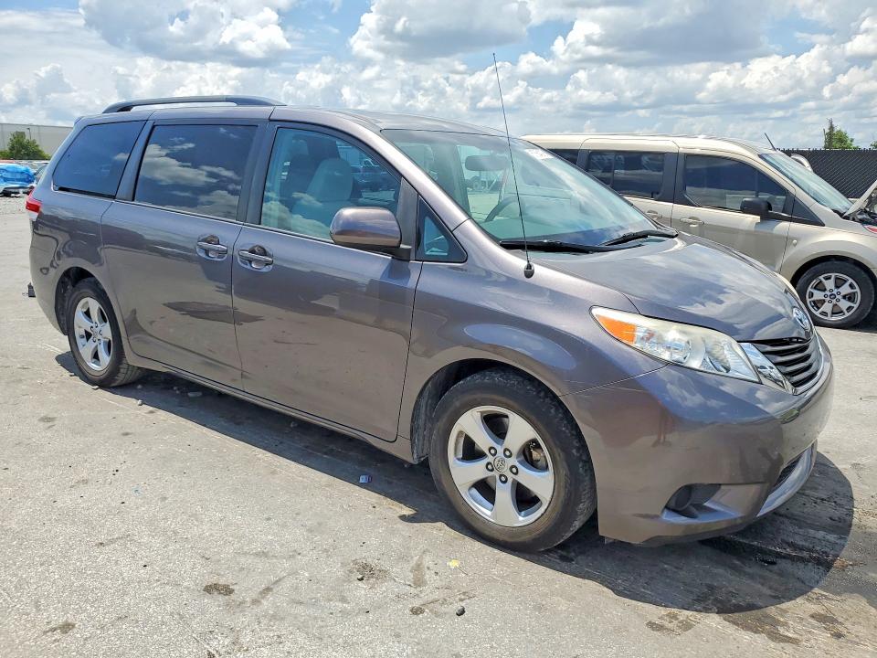 2014 Toyota Sienna მანქანა იყიდება აუქციონზე, vin: 5TDKK3DC7ES499473, აუქციონის ნომერი: 57564276
