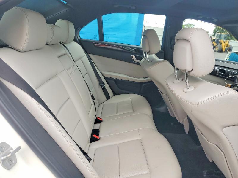 58213946 :رقم المزاد ، WDDHF5KB8EB017725 vin ، 2014 Mercedes-benz E مزاد بيع