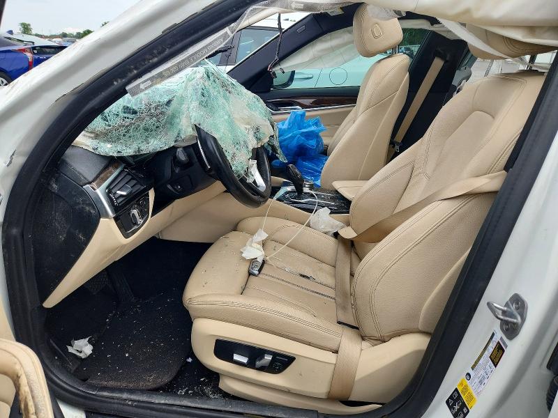 85603915 :رقم المزاد ، WBAJA7C58KWC77576 vin ، 2019 Bmw 530 مزاد بيع