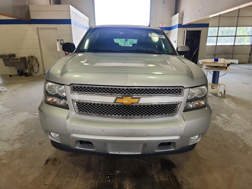 Продаж на аукціоні авто 2013 Chevrolet Suburban, vin: 1GNSKJE7XDR134974, номер лоту: 58995366
