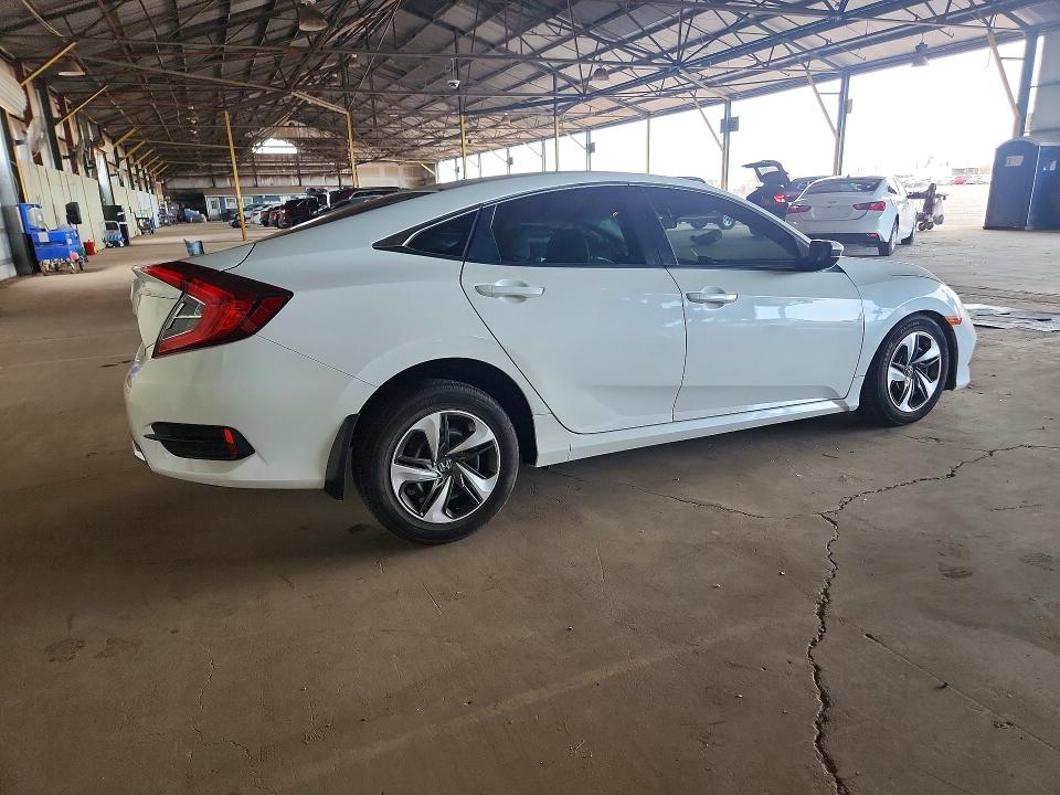 58608356 :رقم المزاد ، 2HGFC2F65MH551813 vin ، 2021 Honda Civic مزاد بيع