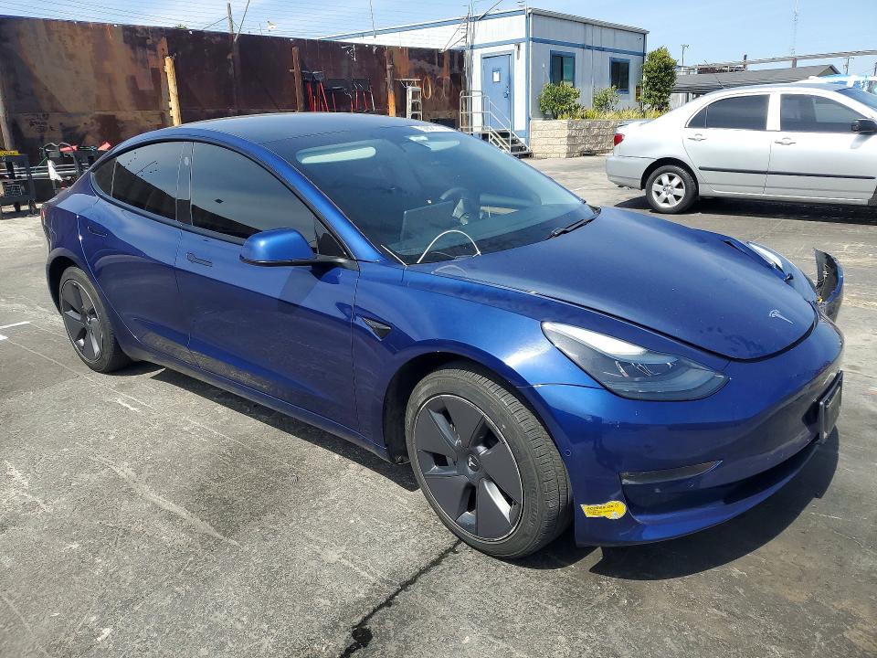 56691766 :رقم المزاد ، 5YJ3E1EB9MF069260 vin ، 2021 Tesla Model 3 مزاد بيع