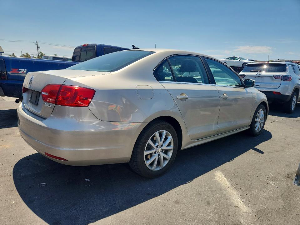 2013 Volkswagen Jetta მანქანა იყიდება აუქციონზე, vin: 3VWDP7AJ4DM208993, აუქციონის ნომერი: 58092886