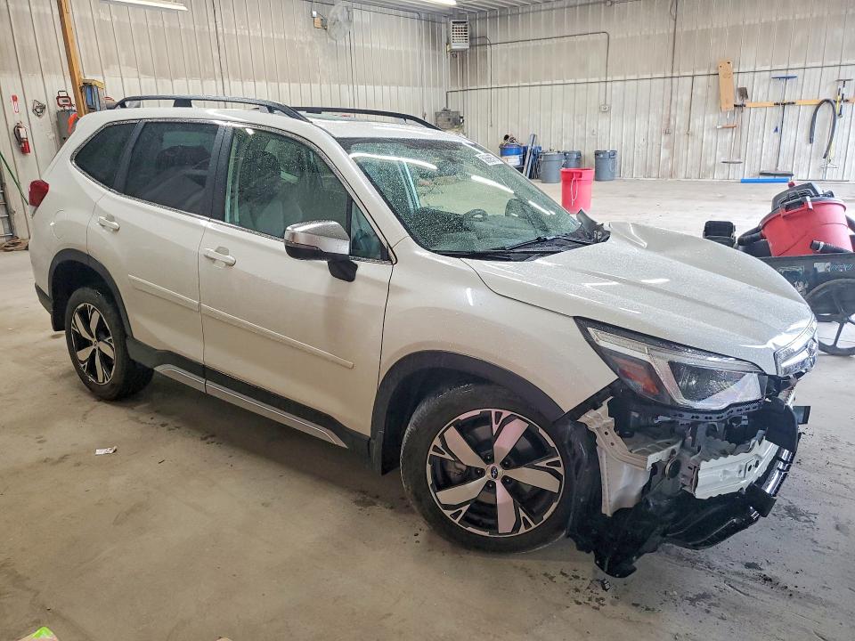 Продажа на аукционе авто 2021 Subaru Forester, vin: JF2SKAXC2MH563374, номер лота: 58369576