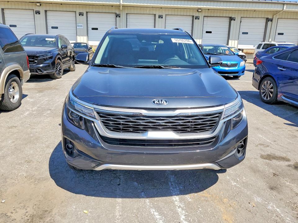 2021 Kia Seltos მანქანა იყიდება აუქციონზე, vin: KNDEUCA22M7147901, აუქციონის ნომერი: 55705706