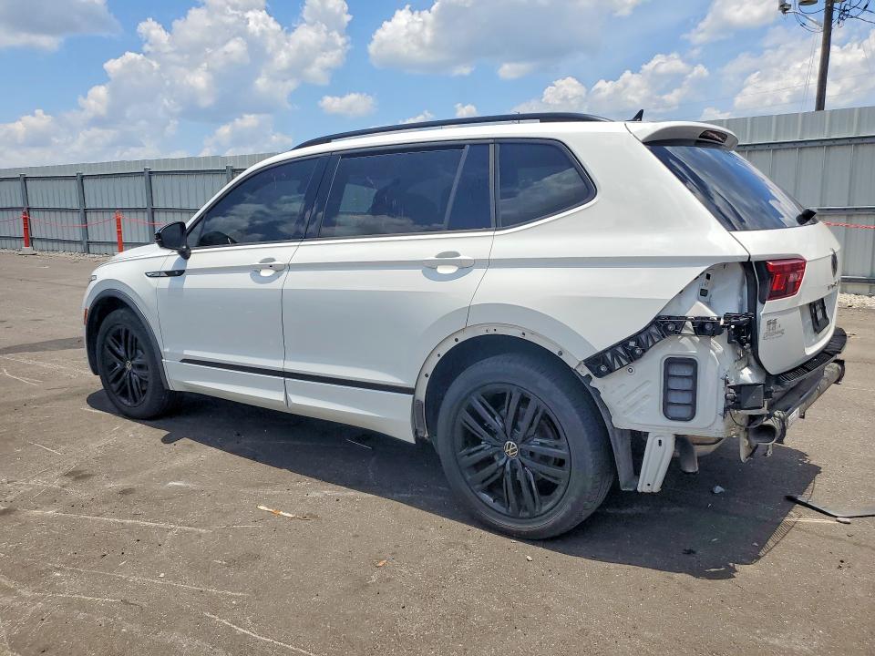 58924986 :رقم المزاد ، 3VVCB7AX9NM040739 vin ، 2022 Volkswagen Tiguan مزاد بيع