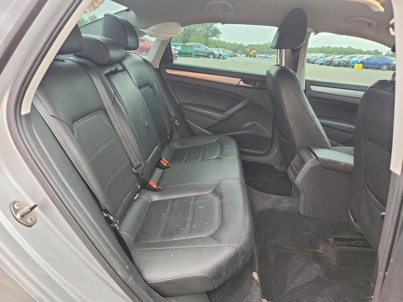 58001306 :رقم المزاد ، 1VWAS7A38EC112676 vin ، 2014 Volkswagen Passat مزاد بيع