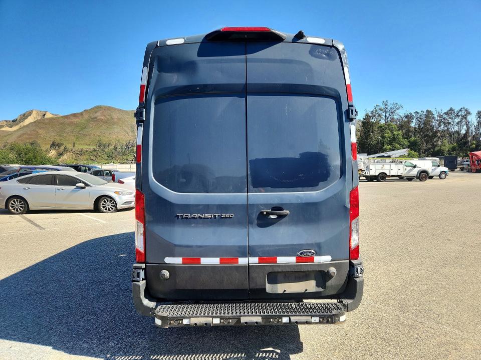 Продажа на аукционе авто 2020 Ford Transit, vin: 1FTBR3X87LKB27672, номер лота: 56423056