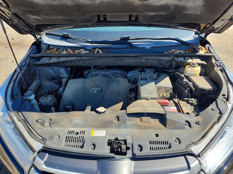 2018 Toyota Highlander მანქანა იყიდება აუქციონზე, vin: 5TDJZRFH2JS830716, აუქციონის ნომერი: 56809046