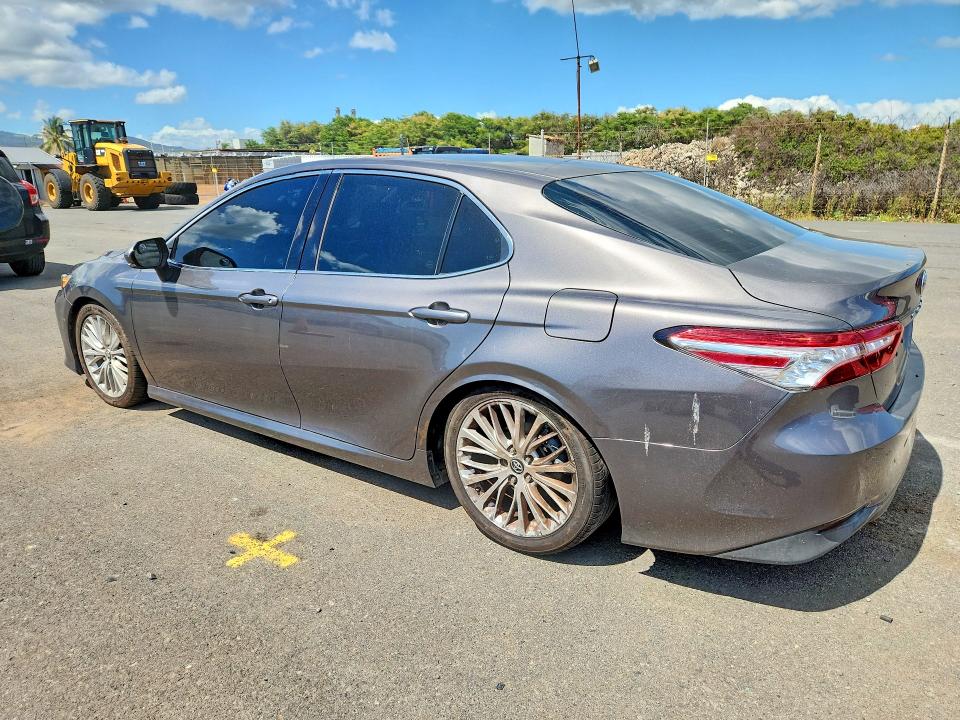 2018 Toyota Camry მანქანა იყიდება აუქციონზე, vin: 4T1B11HK4JU038421, აუქციონის ნომერი: 57272916