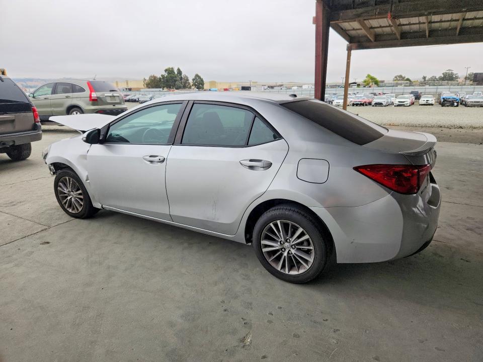 58561526 :رقم المزاد ، 2T1BURHE7JC029617 vin ، 2018 Toyota Corolla مزاد بيع