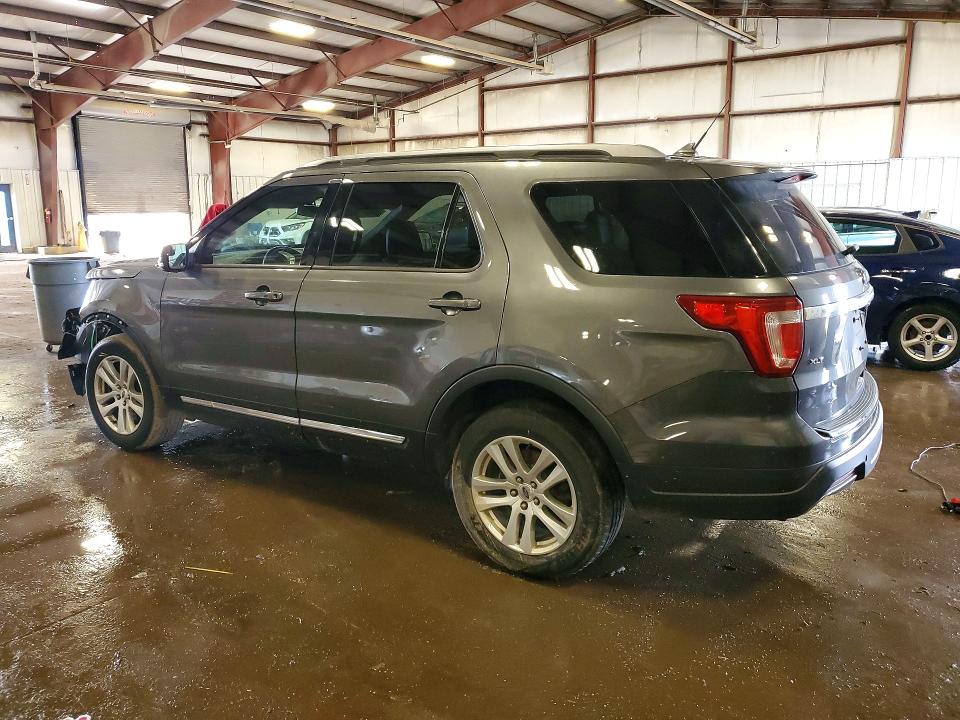 56614636 :رقم المزاد ، 1FM5K8D82JGC68194 vin ، 2018 Ford Explorer مزاد بيع