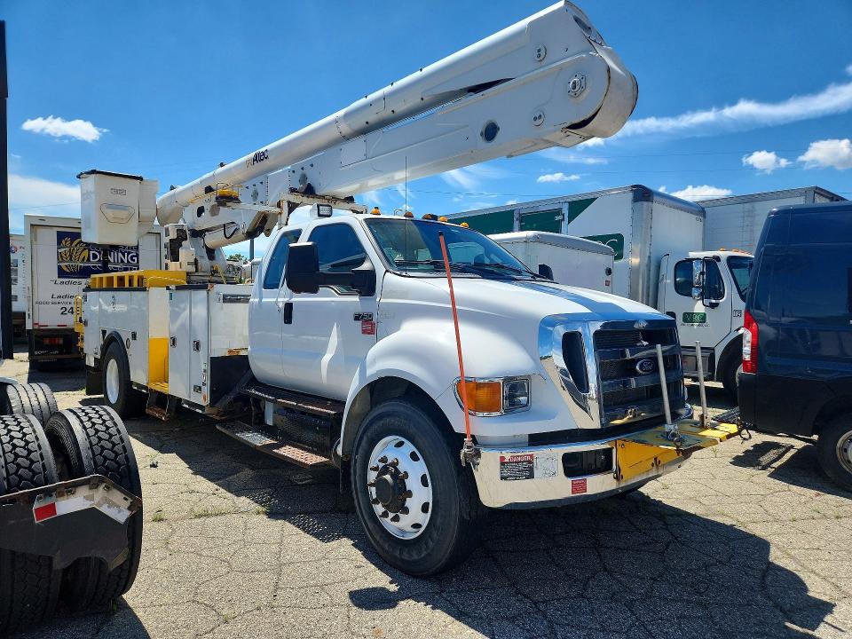 56357826 :رقم المزاد ، 3FRXX7FKXFV638576 vin ، 2015 Ford F750 مزاد بيع